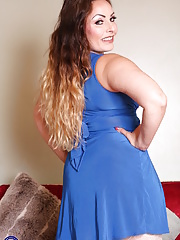 Adorable mature wife posing in lingerie in non nude session