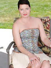 Beautiful Kali Karinena strips on her lawn chair