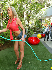 Brandi Loves shows off her amazing ass and getting her face dripping in hot load