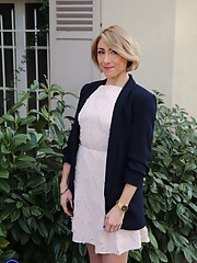 Mature Julie Holly with nice ass and hairy vagina gets dick in her asshole