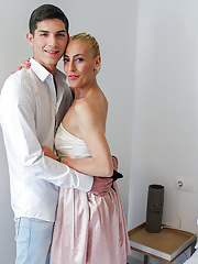 Mature Yelena seduces younger man and gets a big load of sperm on her boobs