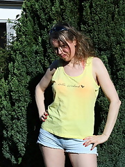 Naughty blonde Alexia decides to present her hot body to her neighbors