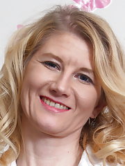 Hot blonde housewife getting dirty